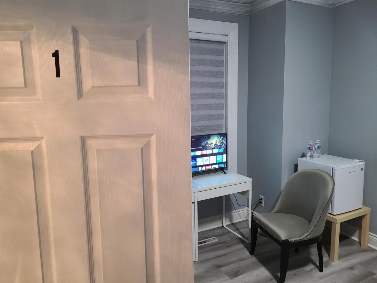 Downtown Ottawa Spacious Room Accommodation מראה חיצוני תמונה