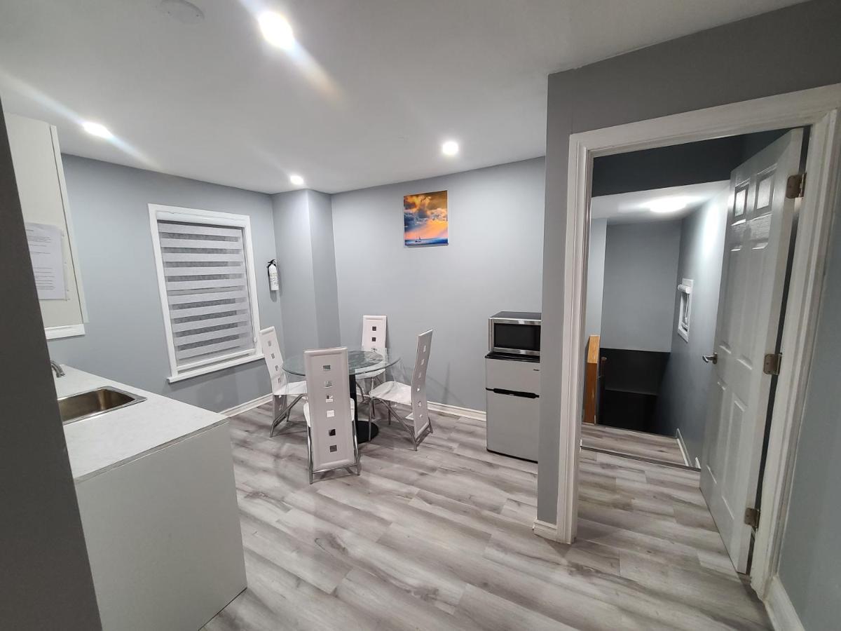 Downtown Ottawa Spacious Room Accommodation מראה חיצוני תמונה
