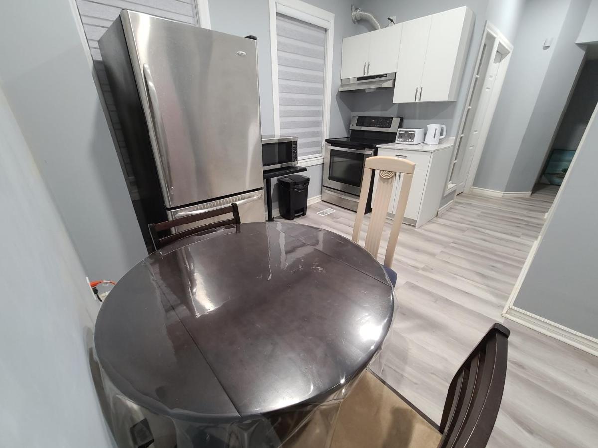 Downtown Ottawa Spacious Room Accommodation מראה חיצוני תמונה